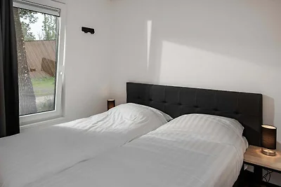 Moderne Lodge mit Geschirrspüler in einem Fer...