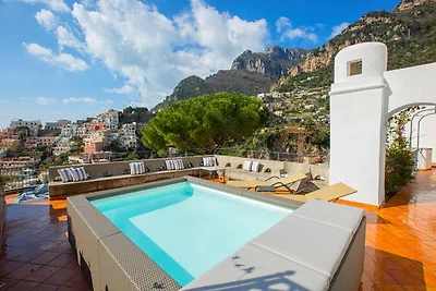 Lussuosa villa nella parte alta di Positano