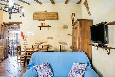 Rustico cottage a Laroya con piscina e...