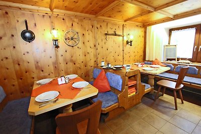 Espaciosa Casa Vacacional en Tirol cerca de P...