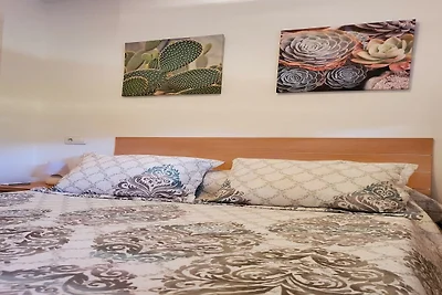 Charmante Wohnung mit Garten in Almeria