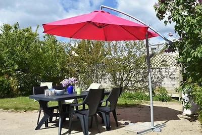 Gemütliches Cottage mit Garten in Luc-sur-Mer