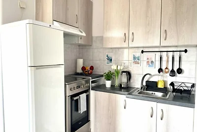 Paros Suite mit Balkon und Parkplatz