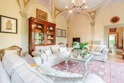 Villa in Lucca mit Pool und Landschaftsblick