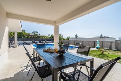 Villa mit 3 Schlafzimmer