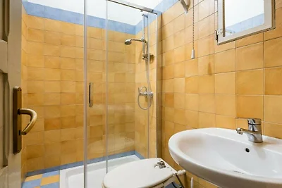 Wohnung in Bologna mit Balkon und Parken