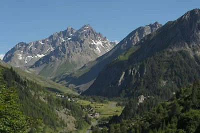Chalet in der Nähe des Bergdorfs Valloire