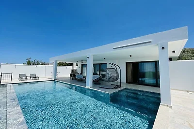 Villa in Kalkan mit Schwimmbecken