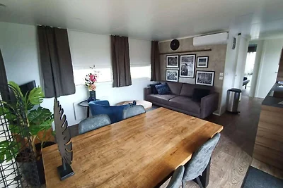 Modernes Chalet mit Klimaanlage, 9 km.