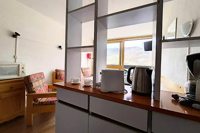 Helle Maisonette-Wohnung · Direkt an der Pist...