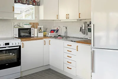 4 Personen Ferienhaus in LJUNGSKILE-By Traum