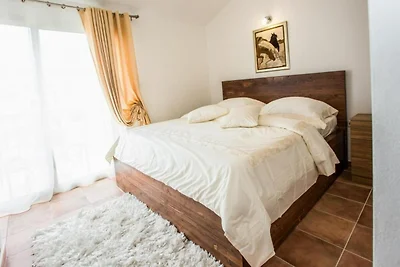 Villa Suzy Lux- Duplex Two Bedroom Villa with...