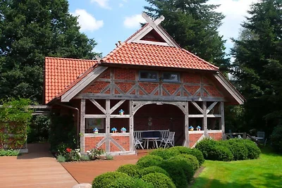 Ferienhaus in Trebel mit Schwimmbecken