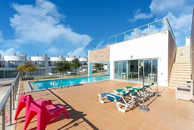 Casa vacanze con piscina a straripamento...