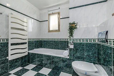 MC Riviera: modern apartment with stunning se...