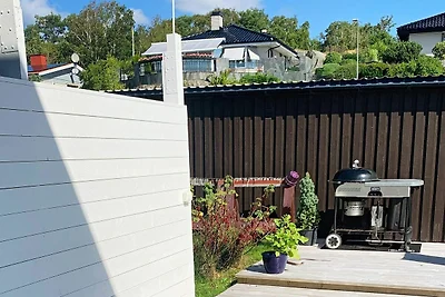 5 persone case ad VÄSTRA FRÖLUNDA