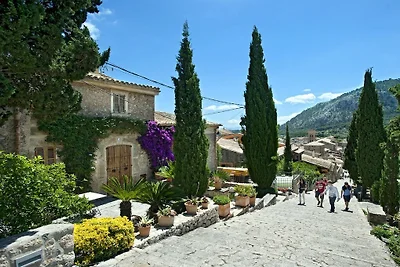 Villa in Pollensa mit Schwimmbecken