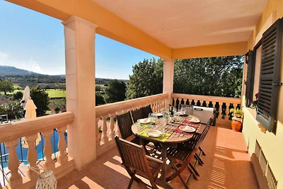 Villa in Cas Concos mit Pool und Garten