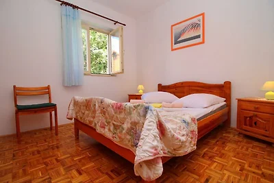 Apartment mit drei Schlafzimmern und Terrasse