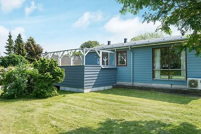 4 Personen Ferienhaus in Juelsminde-By Traum