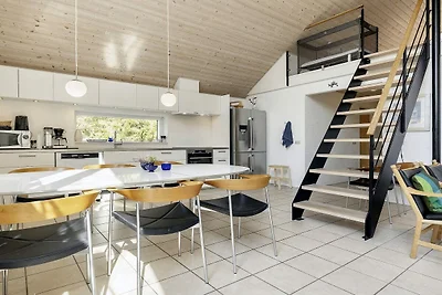 10 Personen Ferienhaus in Væggerløse-By Traum