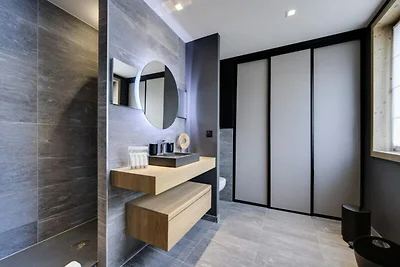 Apartment in Tignes mit Seeblick