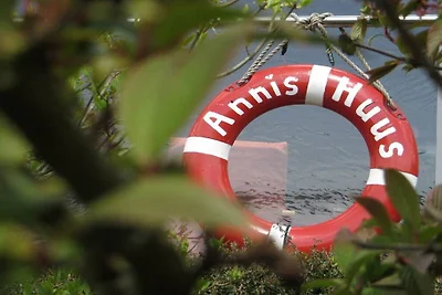 Anni's huis, direct aan het water.