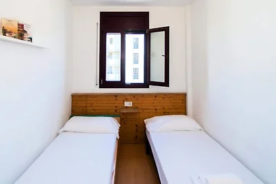 Wohnung in Roses in der Nähe des Sandstrandes