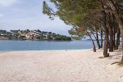 Studio Apartment with Balcony and Sea View 4a