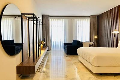 Helle und geräumige Wohnung in Porto