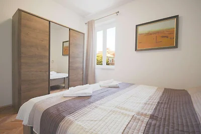 Apartment Goge - One-Bedroom Apartment with...