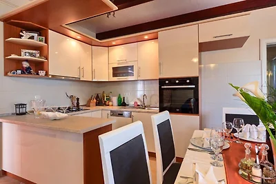 Villa Renata - FourBedroom Beachfront Villa w...