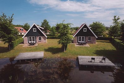 Huizen en groepskamer, bij natuurreservaat