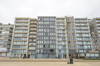 Studio op de 3e verdieping met fenomenaal...