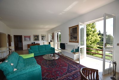 Die elegante Villa in Meina mit privatem...