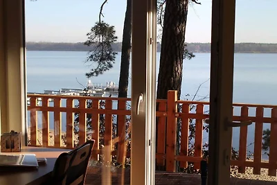 Holiday home with lake view