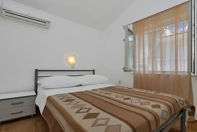 Seaside Retreat- Villa Ruža, Hvar island-Thre...