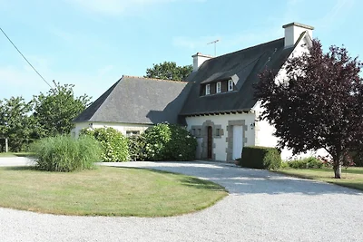 Grande casa vacanze con giardino in Bretagna