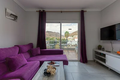 Apartment in Mogán mit Bergblick