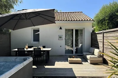 Elegante Villa in Domaine Le Sherwood