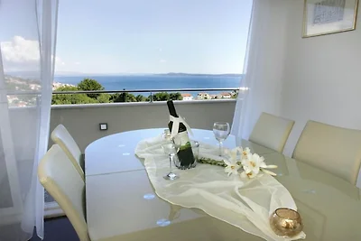 Okrug Gornji Luxurious Escape Villa with Pool...