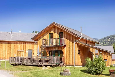 Ansprechendes Chalet mit Sauna und Whirlpool