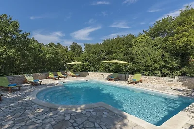 Villa in Koromačno mit Barbecue und Wifi