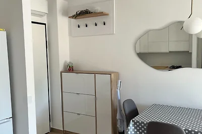 One Bedroom Apartment with Private Garden