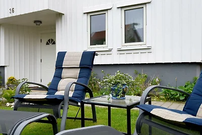 2 persone case ad LYSEKIL