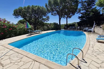 Villa in SAINTE MAXIME mit Schwimmbecken
