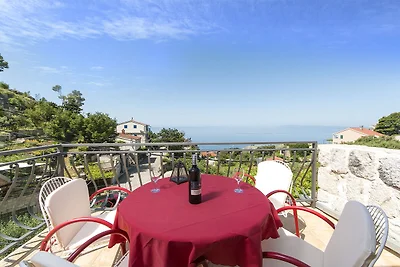 Gemütliches Ferienhaus in Podgora