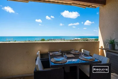 Appartamento a Vias con Vista Mare