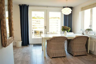 (DW122) Neues und helles Ferienhaus