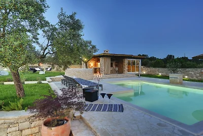Charmante Villa mit beheiztem Pool bei Rovinj